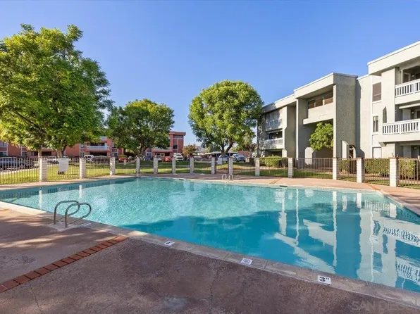1060 E Washington Ave Unit 5, Escondido, CA 92025