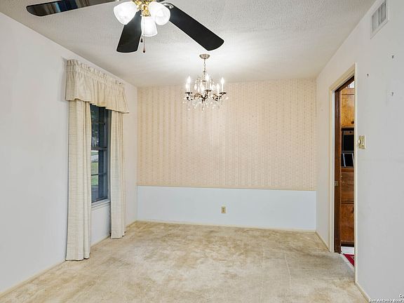 4th image of 6714 MADELEINE DR