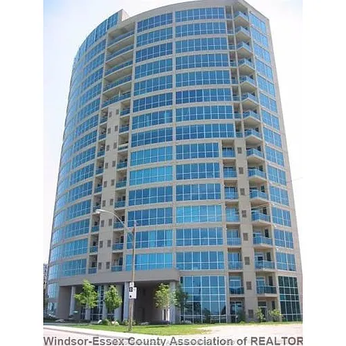1225 Riverside Dr W Photo 1