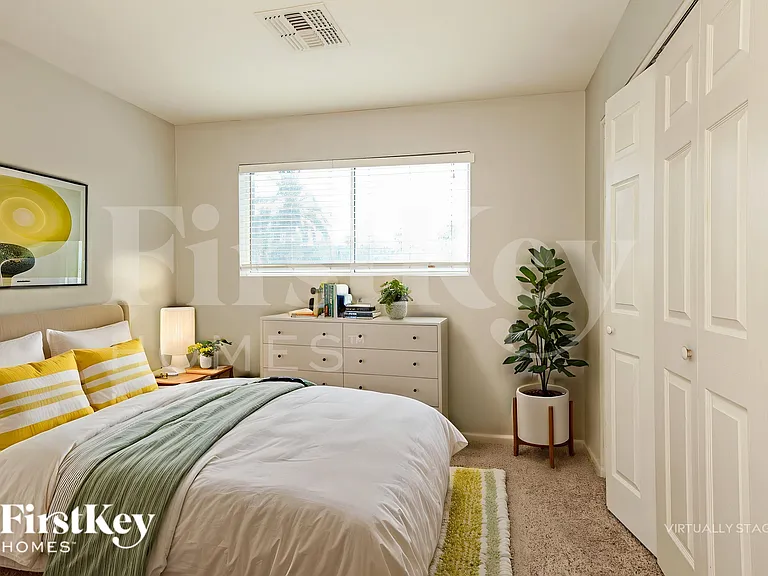8802 N 35th Dr — Photo 14
