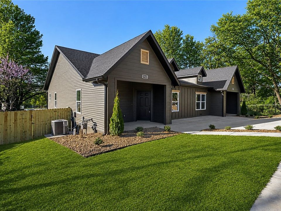 1st image of 2763 W Rutledge Ln