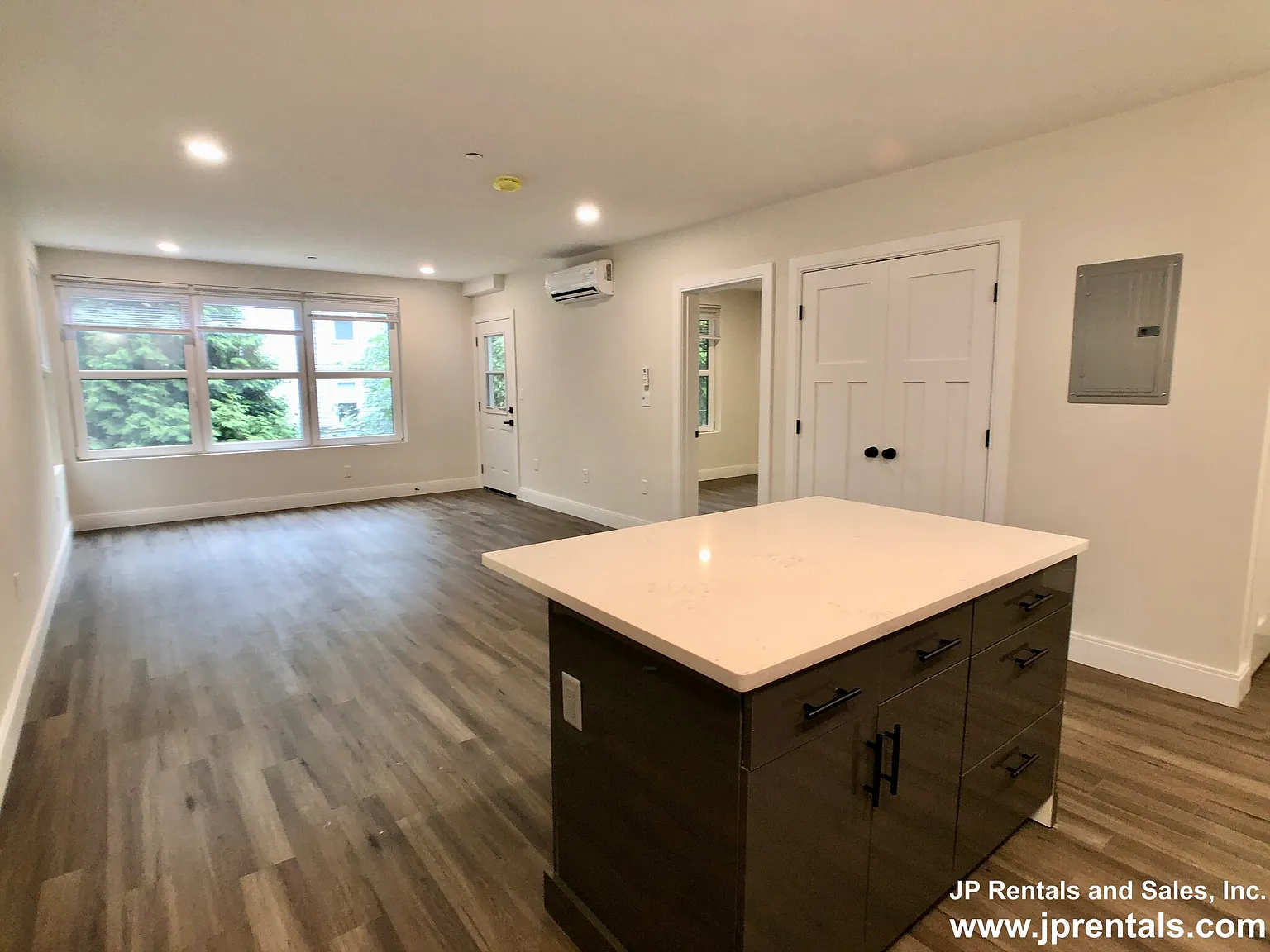 1 bed, 1.0 bath, 735 sqft, $2,625 — Photo 3