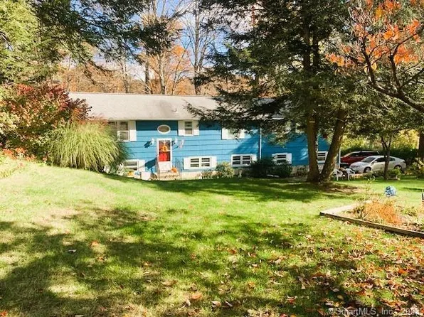 6 Side Hill Lane, Danbury, CT 06810
