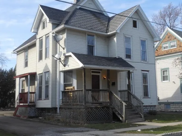 21 Dellinger Ave, Batavia, NY 14020