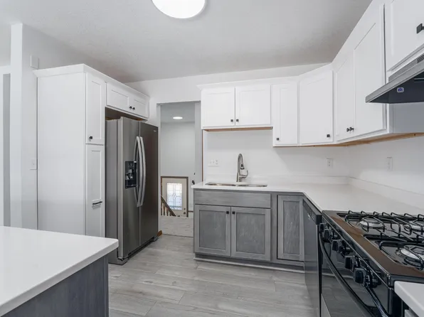 1519 2nd Ave SE, Cambridge, MN 55008