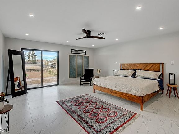 4th image of 723 Spanish Dr