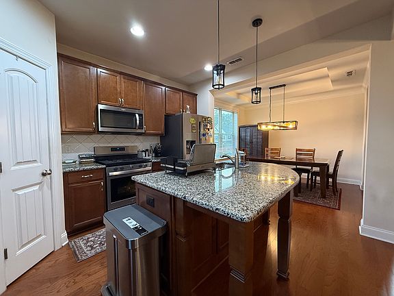 4th image of 1065 Diamond Dove Ln