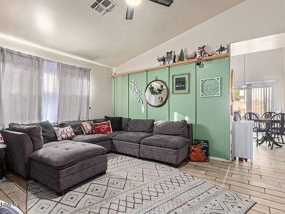 2nd image of 11242 W GLENROSA Avenue