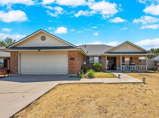 3910 SW Parkridge Blvd, Lawton, OK 73505