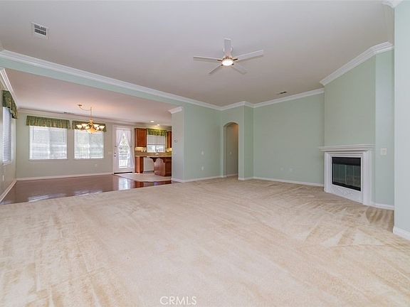 3rd image of 565 Pooley Dr