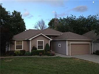 1st image of 918 Oakmont Dr