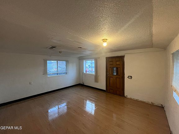 5th image of 6389 Salas Ln #A
