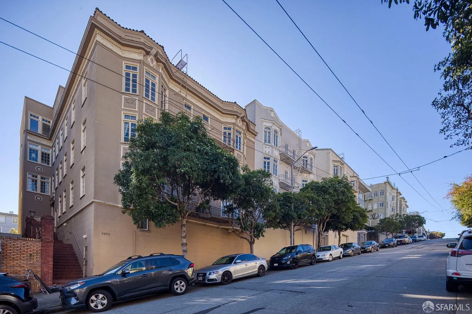 1 bed, 800 sqft, $6,125 — Photo 1