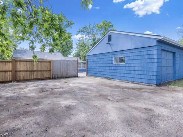147 E 32nd Ave, Eugene, OR 97405