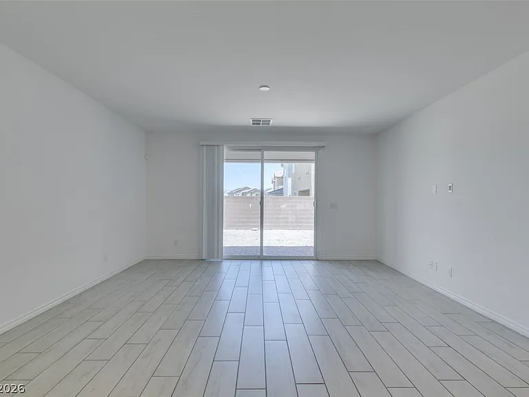 6858 Greensmen Ave — Photo 11