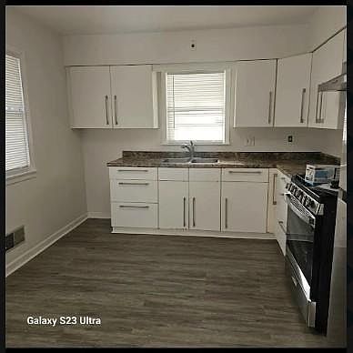 3rd image of 732 State St