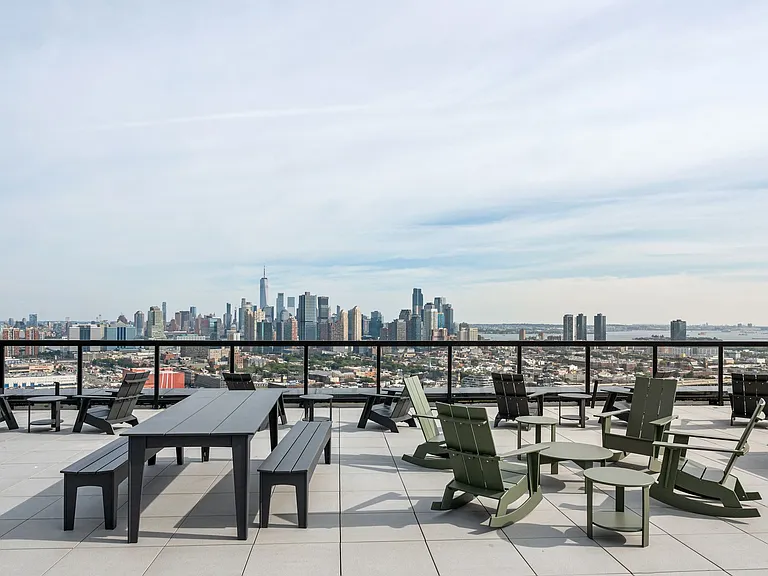 CMPND 15 Central — Photo 45