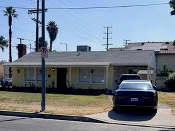 21134 Saticoy St, Canoga Park, CA 91304