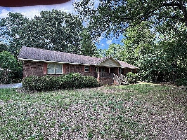 2nd image of 4760 Bennett Rd