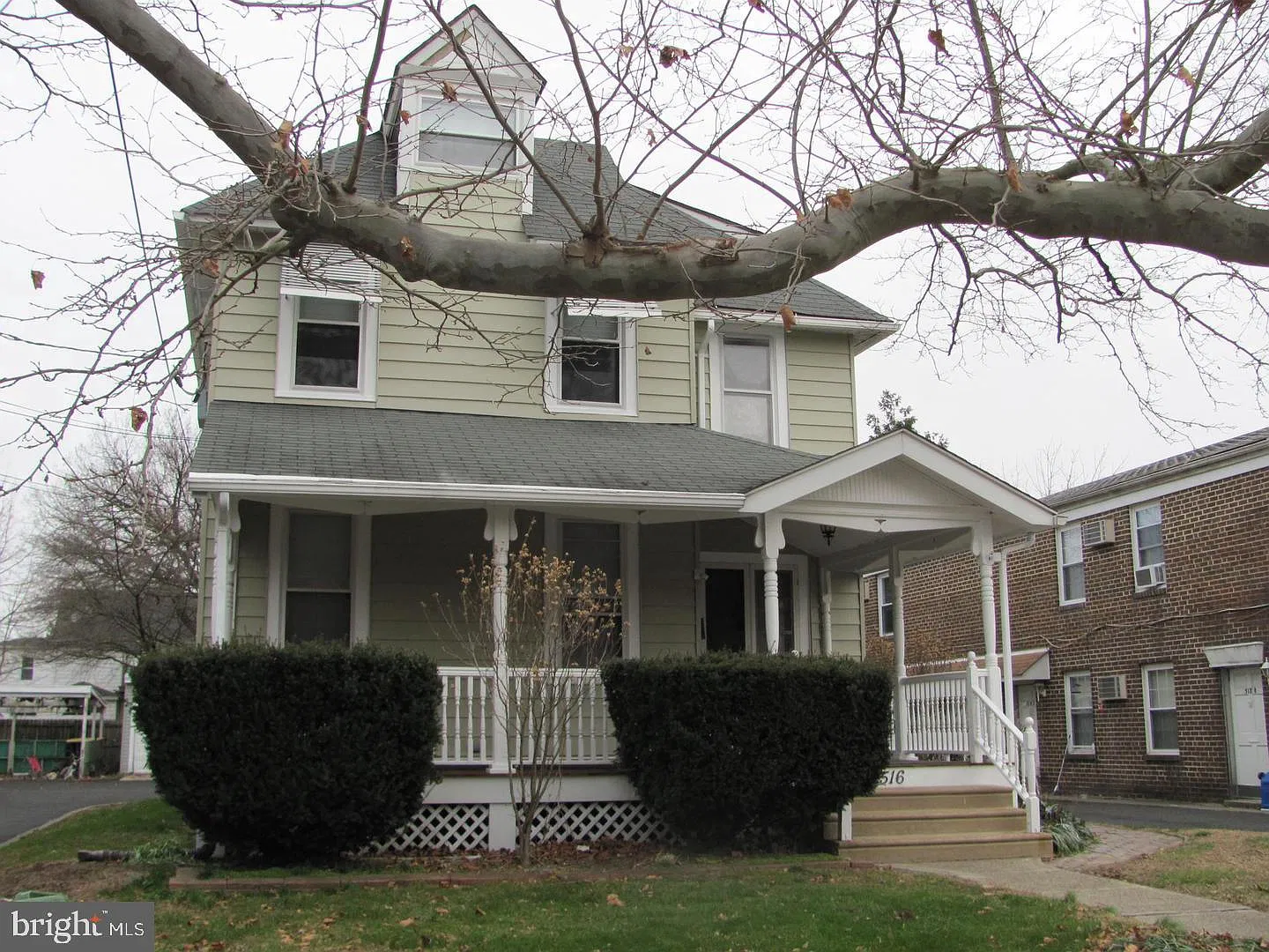 2 bed, 1.0 bath, 1000 sqft, $1,800 — Photo 2