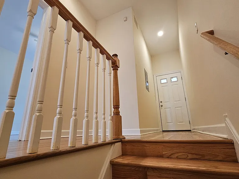 511 N Hartland Ct #1S — Photo 22