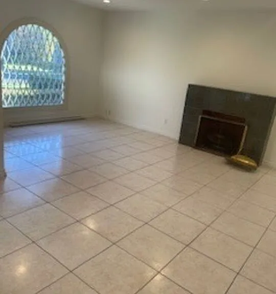 2311 Malcolm Ave — Photo 2