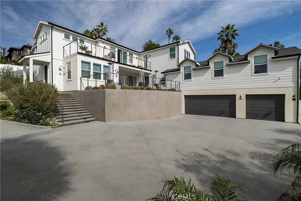 18806 Winnwood Ln photo 1