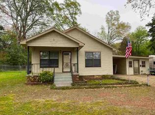 408 S White Oak Rd, White Oak, TX 75693