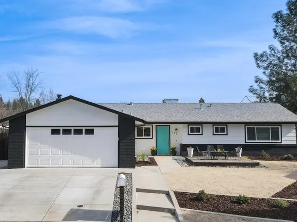 105 Briarcliff Ct, Folsom, CA 95630