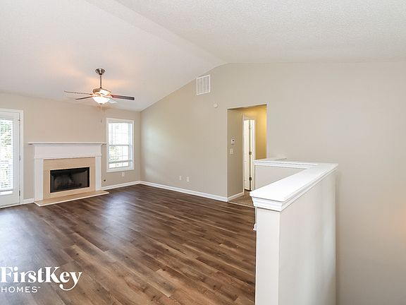 2nd image of 77 Hillcrest Dr