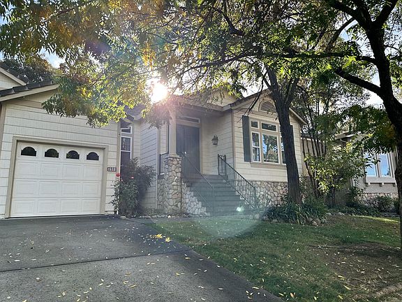 2nd image of 3901 Mariella Ct