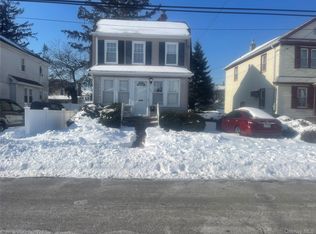 22 Eton Street, Valley Stream, NY 11581