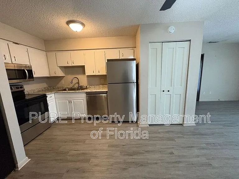 2040 SE 40th Street Rd #4-1 — Photo 8