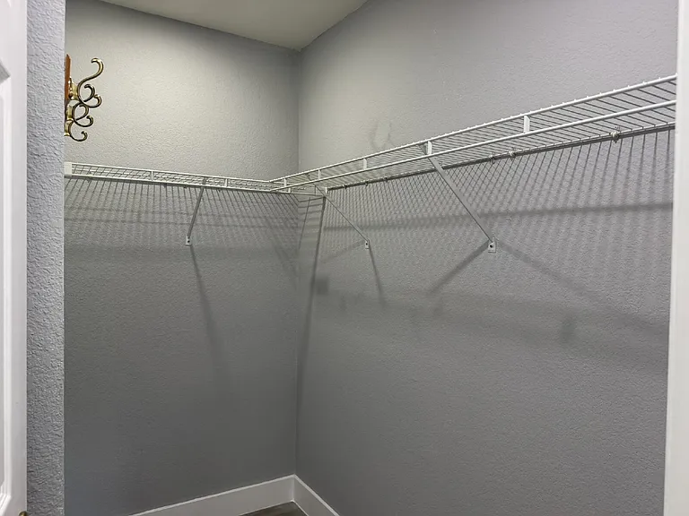 323 Aurora St NW — Photo 28