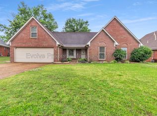 2957 Valley Lake Dr, Memphis, TN 38135