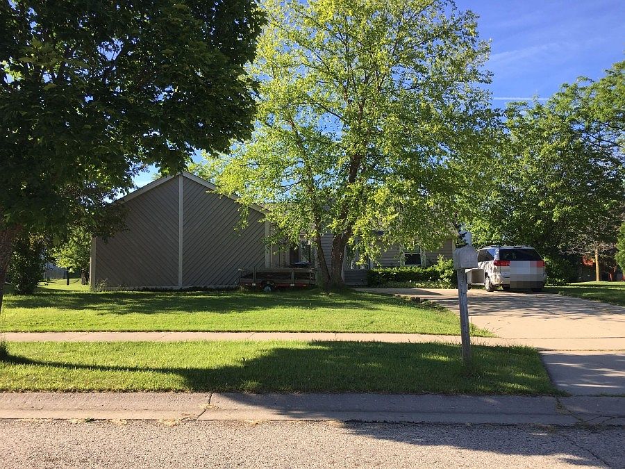1st image of 4136 W Southwood Dr