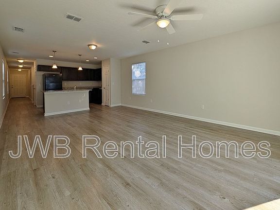 4th image of 8228 Berry Ave