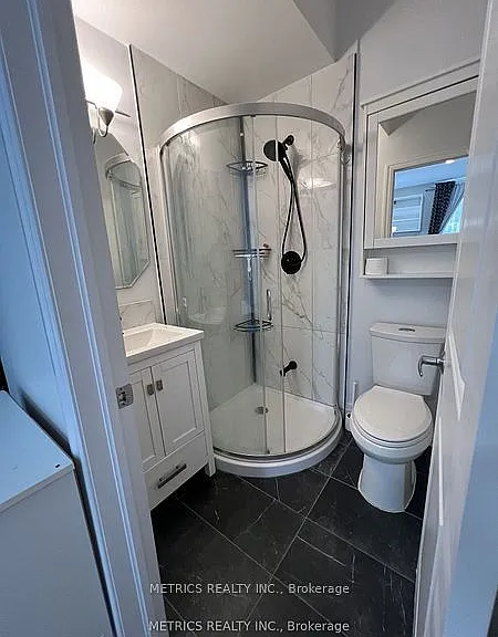 459 Kerr St #201 — Photo 10