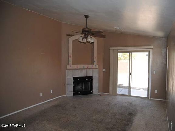 4th image of 7631 S Athel Tree Dr