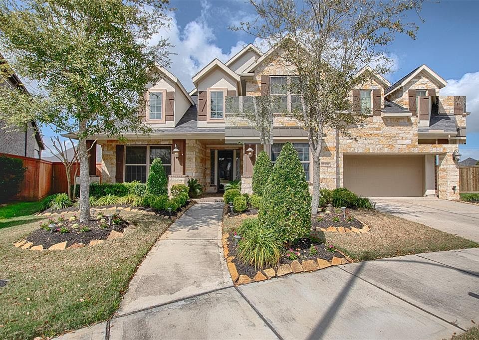 1st image of 13406 Travis Heights Ln