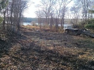 39 E American Legion Hwy, Westport, MA 02790