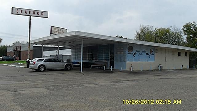 1st image of 3854 Miller Ave
