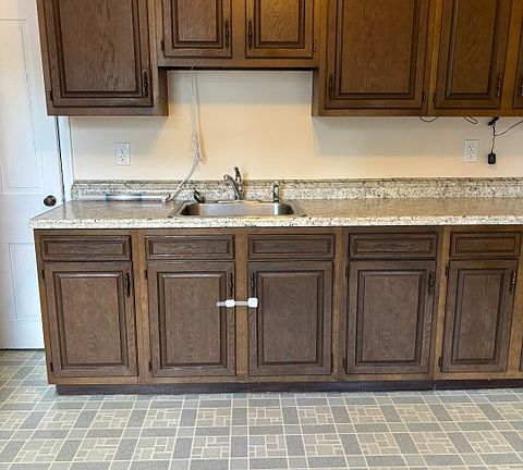4th image of 282 Laurelwood Rd #2F