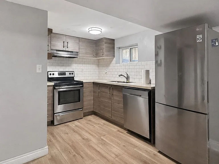 53 Shadyside Ave #BASEMENT — Photo 4