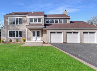 2 Jesse Way, Mount Sinai, NY 11766