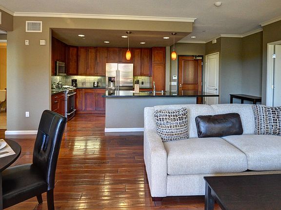 5th image of 16110 Ventura Blvd APT 311