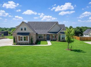 360 Old Farm Rd, Edmond, OK 73034