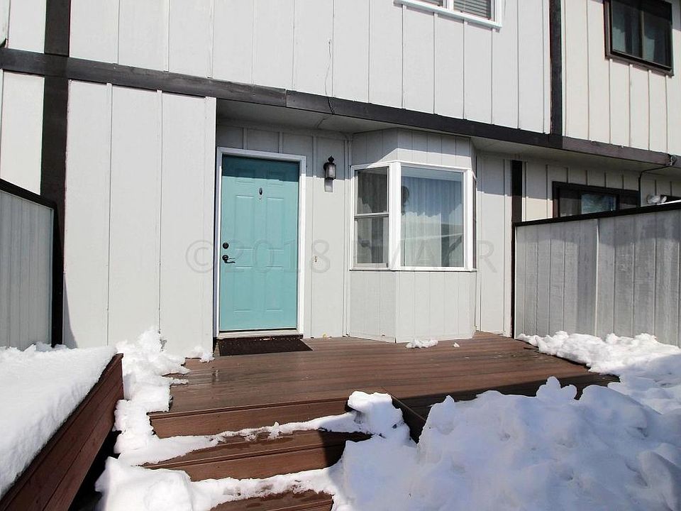 1st image of 549 4th Ave NW
