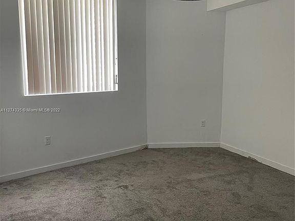 4th image of 601 NE 23rd St #604