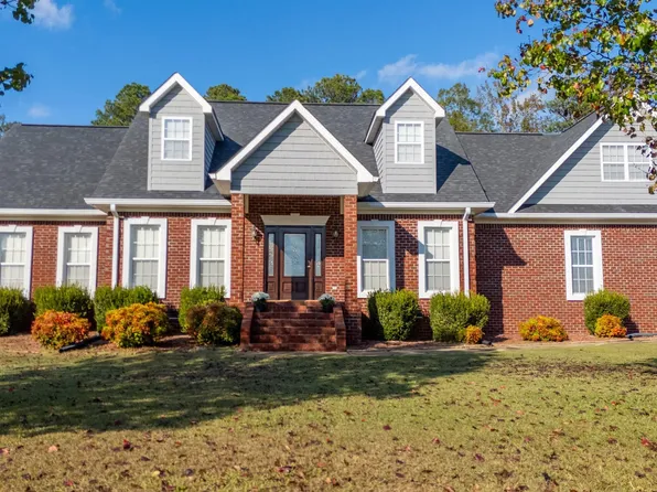 1125 Summerset Pl N, Gadsden, AL 35907